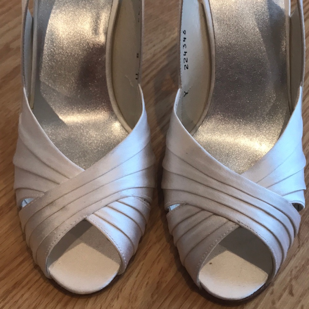 Stuart Weitzman Wedding Bridal Peep Toe Heels sz 8
